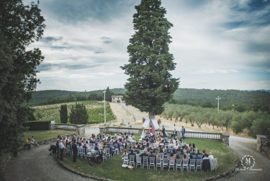 splendido allestimento per un matrimonio a villa Nozzole a Greve in Chianti in Toscana