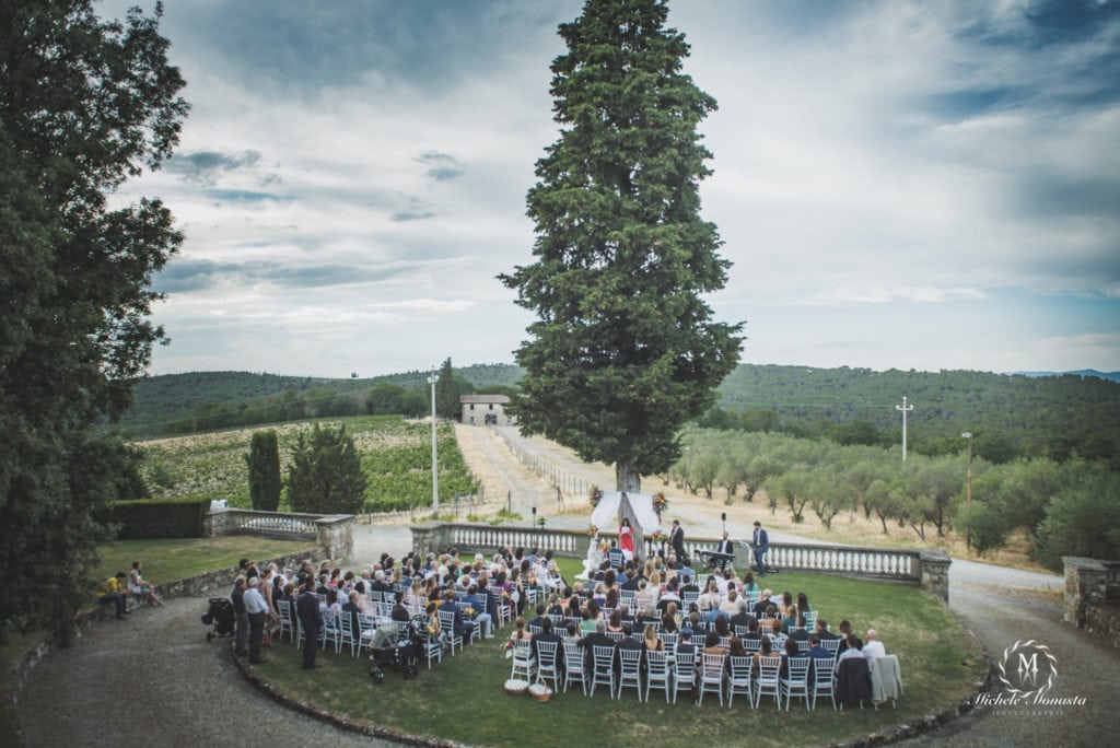 splendido allestimento per un matrimonio a villa Nozzole a Greve in Chianti in Toscana